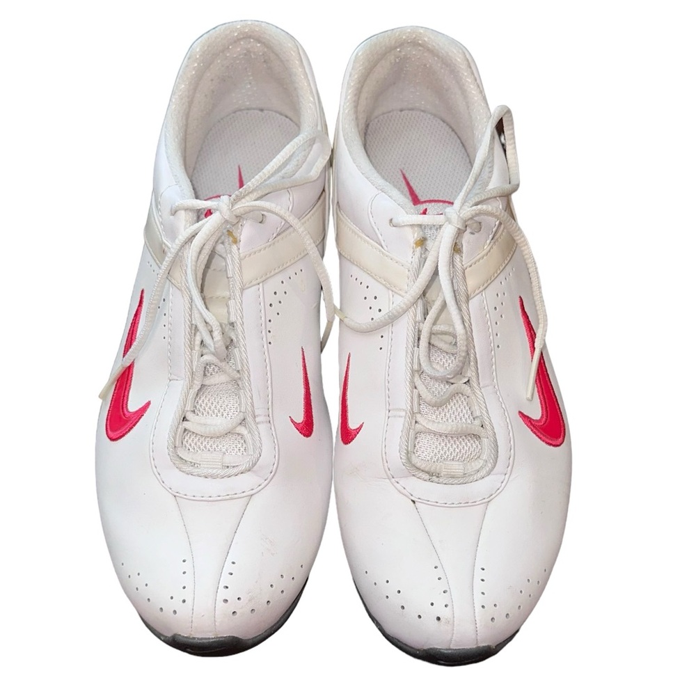 EUC - NIKE AIR CARDIO III WOMENS WHITE AND PINK LEATHER RUNNING SHOES. SIZE 6.5